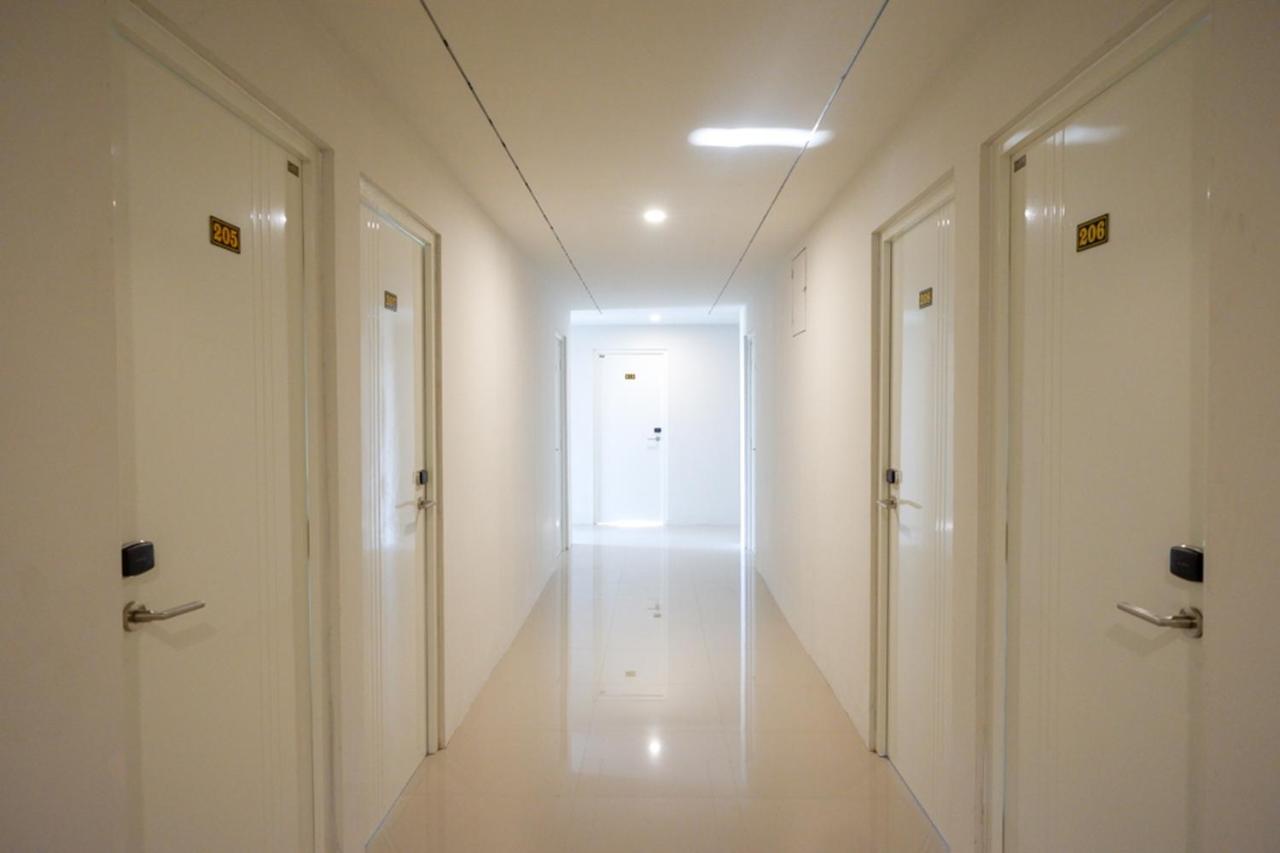 Reddoorz Plus Near Solo Baru Exterior foto